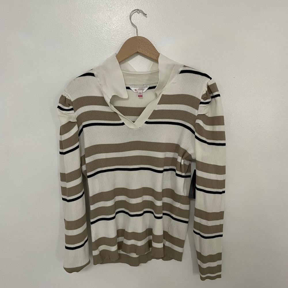 (3X) long sleeve small shoulder pad long sleeve.